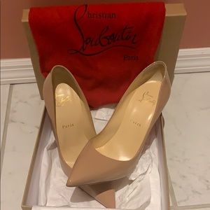 Christian Louboutin “So Kate”